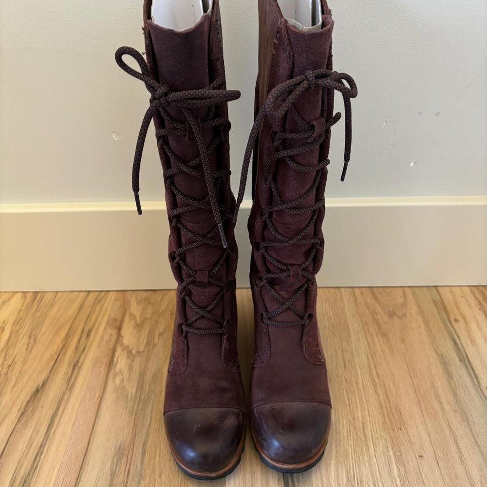 Brown Lace-Up Women's Boots